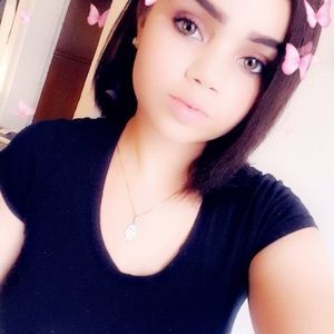 Meet your Posher, Malika